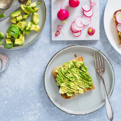 Avocado: 3 ανατρεπτικές συνταγές για πρωί, μεσημέρι και βράδυ 