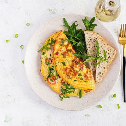 Οι ομελέτες που αποτελούν μια δυναμωτική επιλογή για κάθε γεύμα 