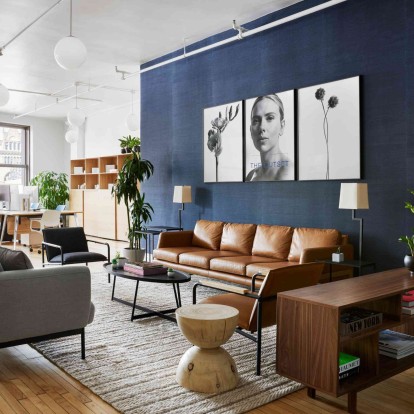 Inspiration of the day: Τα κομψά γραφεία της Scarlett Johansson στη Νέα Υόρκη 