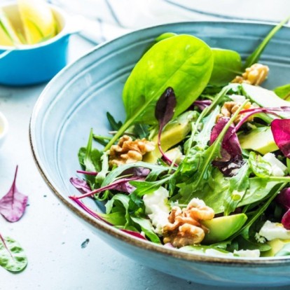 4 σαλάτες για το Κυριακάτικο τραπέζι, έτοιμες σε λίγα λεπτά