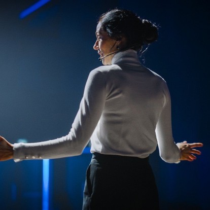 Φοβάστε να μιλήσετε μπροστά σε κόσμο; 6 tips για να το ξεπεράσετε 