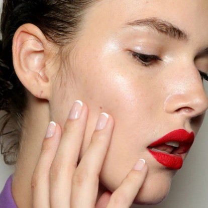 5 fall nail trends που πρέπει να δοκιμάσετε αμέσως
