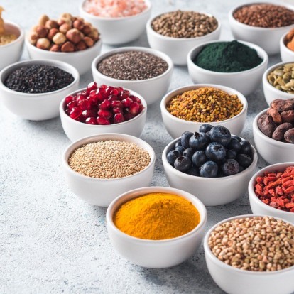 Tα superfoods που πρέπει να εντάξετε στη διατροφή σας 