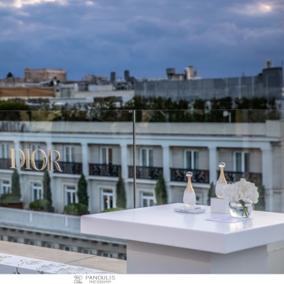 O οίκος Dior παρουσίασε στην Αθήνα το J’adore Parfum d’Eau σε ένα eclectic event 