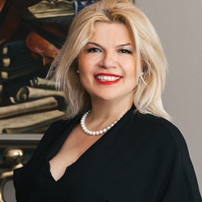 Ενδοοικογενειακή βία: H Βασιλική Δόσπρα θέτει στο επίκεντρο την πραγματική αξία της προάσπισης του οικογενειακού δικαίου