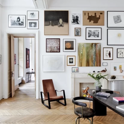 Πώς θα διακοσμήσετε τον λευκό κενό τοίχο στο σπίτι σας 