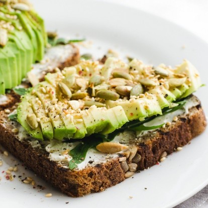 Κάνετε δίαιτα: 3 snacks κατάλληλα για βραδινό 