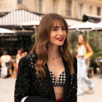 Emily in Paris: Ποια είναι η Ελληνίδα που θα παρακολουθήσουμε στην 3η σεζόν της σειράς; 
