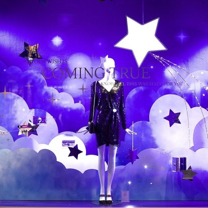 Κάνουμε βόλτα στις πιο εντυπωσιακές Χριστουγεννιάτικες βιτρίνες στο κέντρο της Θεσσαλονίκης