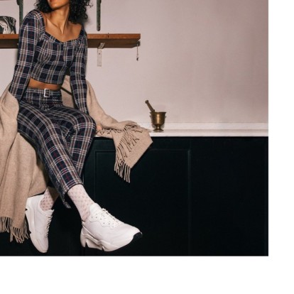 Comfy & Cozy: Η πιο άνετη και stylish συλλογή παπουτσιών για τις γιορτές 