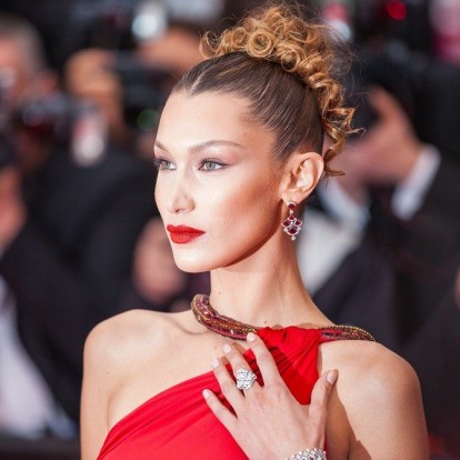 Holiday makeup: Οι τέλειες ιδέες που μπορείτε να αντιγράψετε από σήμερα 
