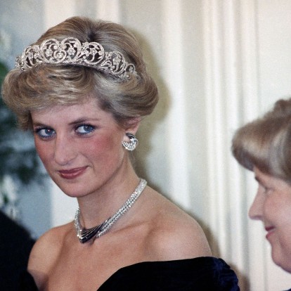 H απίστευτη ιστορία του πιο ασυνήθιστου κοσμήματος της πριγκίπισσας Diana 