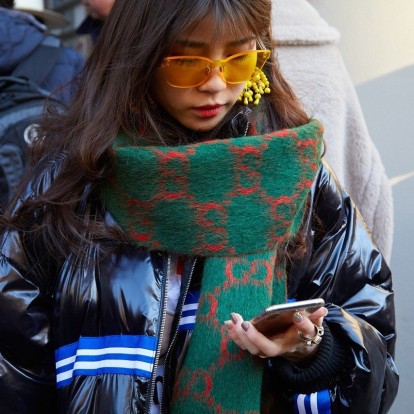 3 apps που πρέπει να κατεβάσετε το 2023 για μια πιο eco-responsible γκαρνταρόμπα 